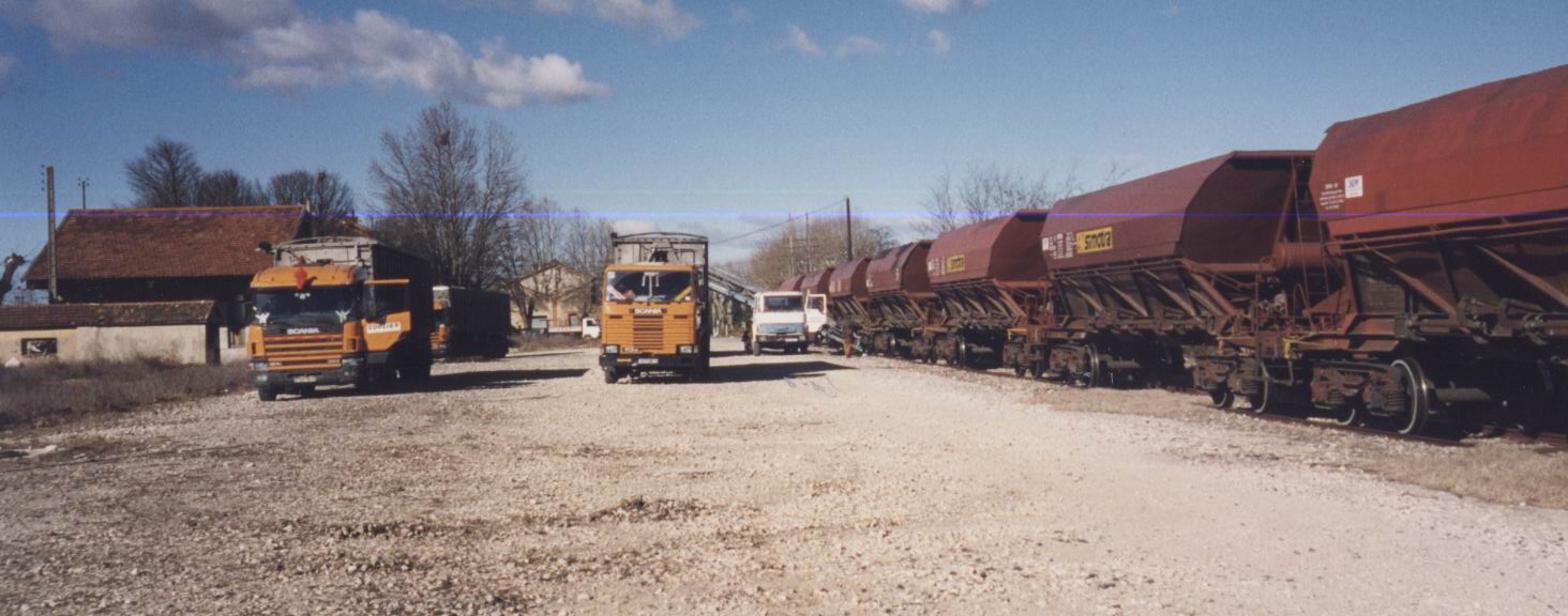 hiver 1987 livraison de charbon depuis la gare de pertuis